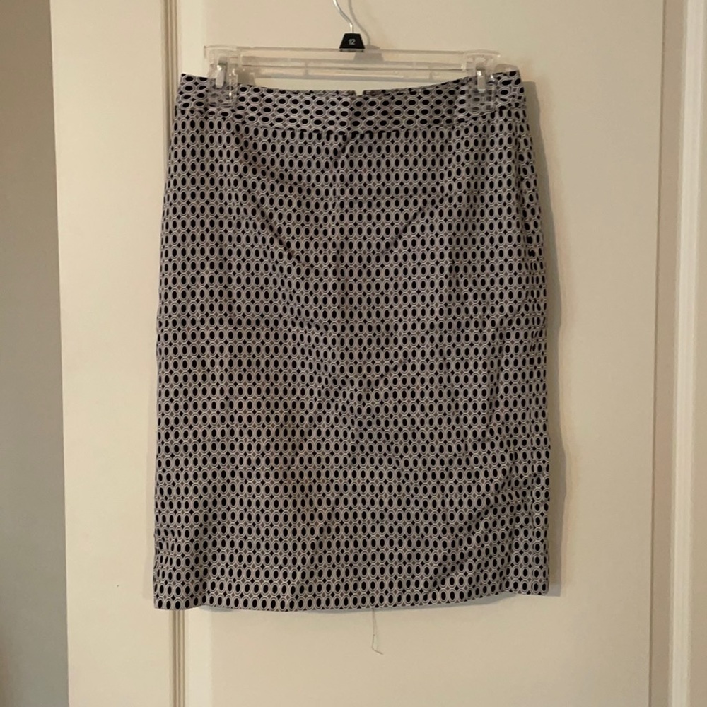 Patterned Pencil Skirt